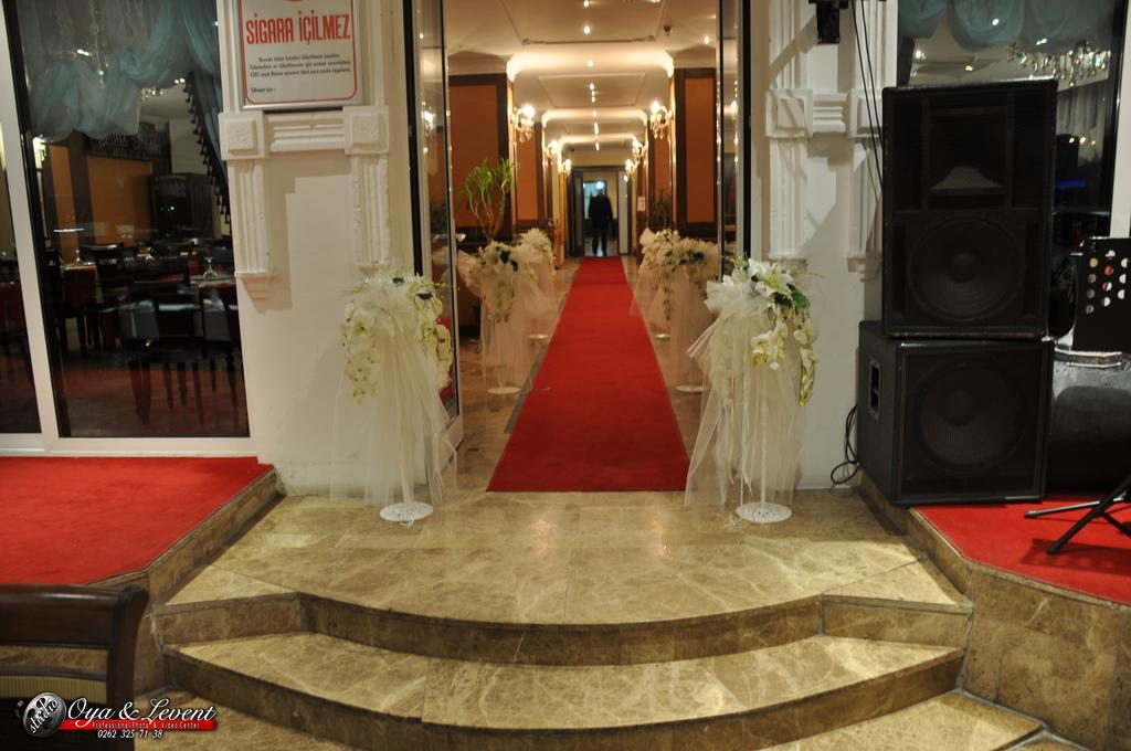 Pasha Palas Hotel Izmit Kültér fotó