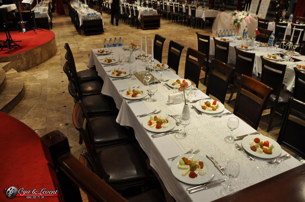 Pasha Palas Hotel Izmit Kültér fotó