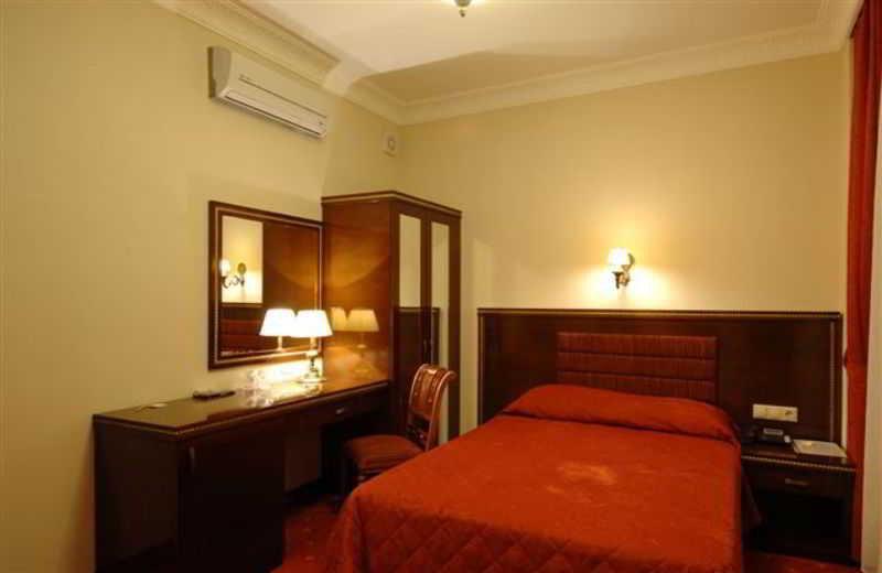 Pasha Palas Hotel Izmit Kültér fotó